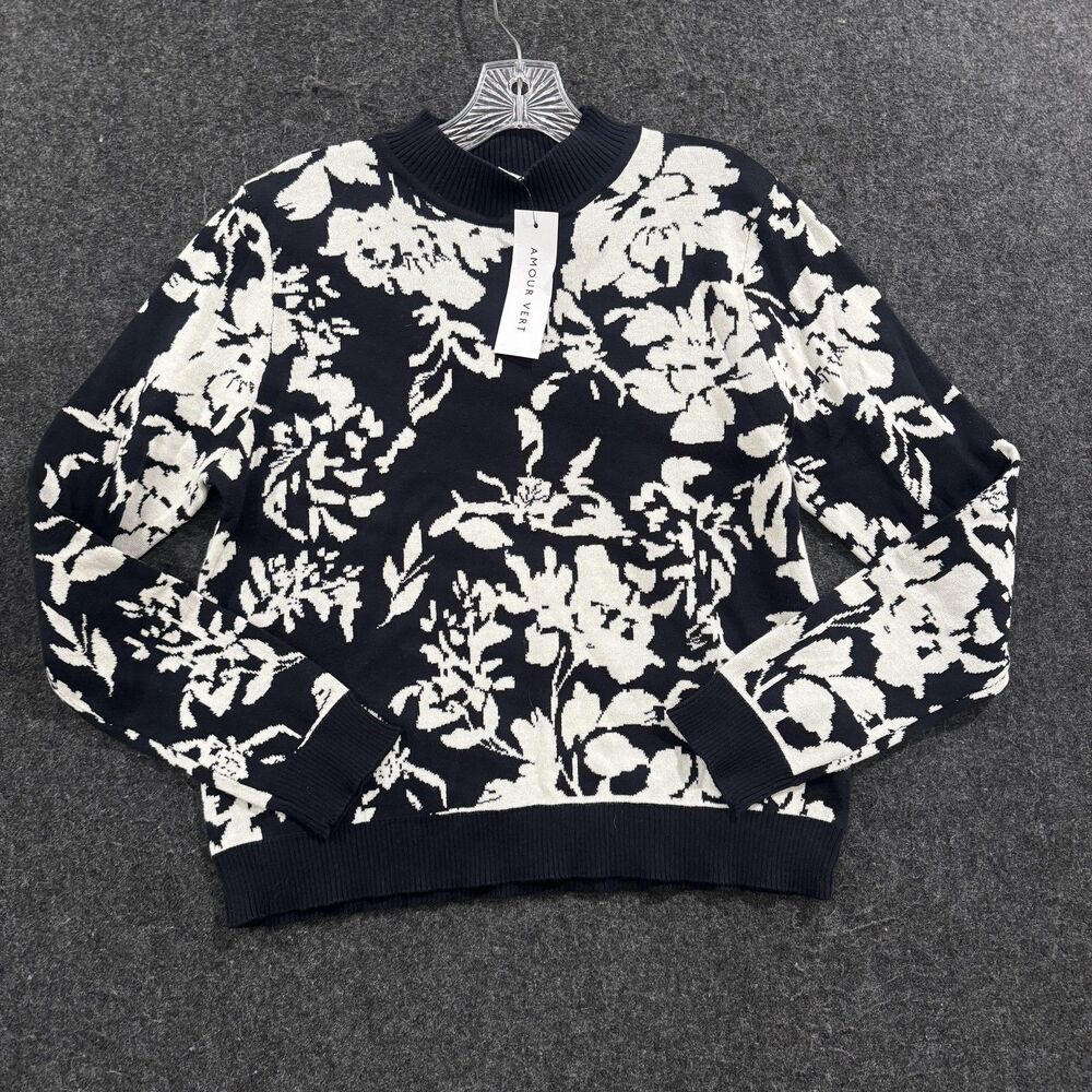 Amour Vert Sweater Women's Medium Black White Almira Floral Organic Cotton